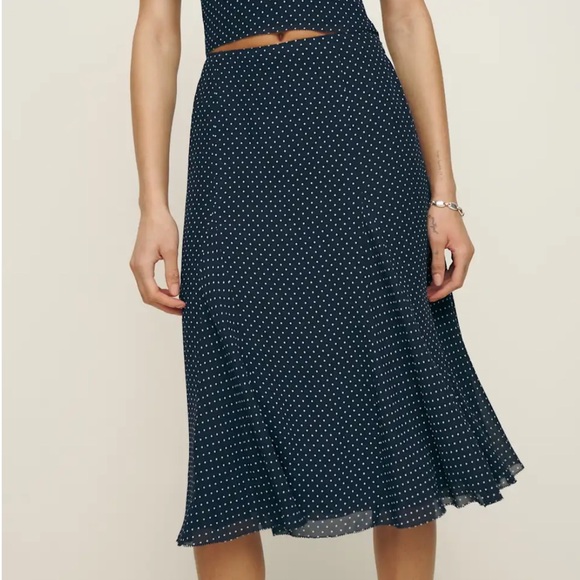 Reformation Sadie Two Piece in Button NWT Sz 8 - Picture 4 of 6